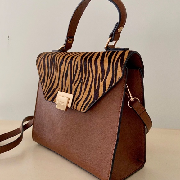 Dune London Crossbody - Picture 4 of 13